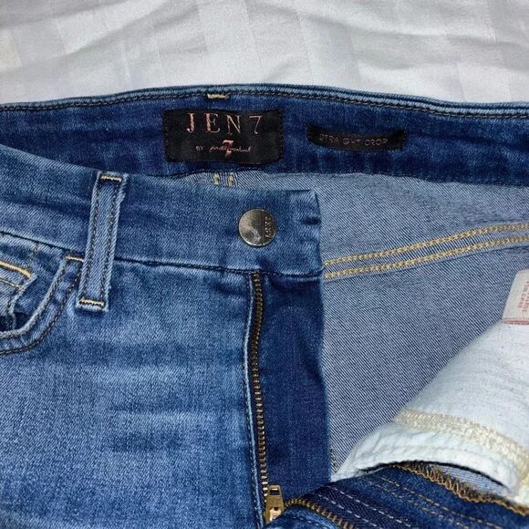 7 For All Mankind 2 Tone Straight Cropped Jeans - Picture 3 of 10